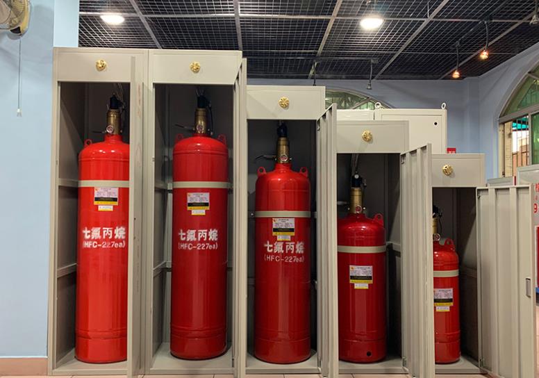 1697763730212335.jpg 18205831963.jpg